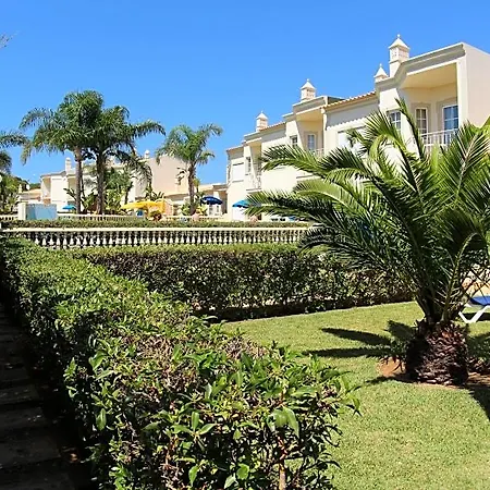 فندق Do Castelo 3*